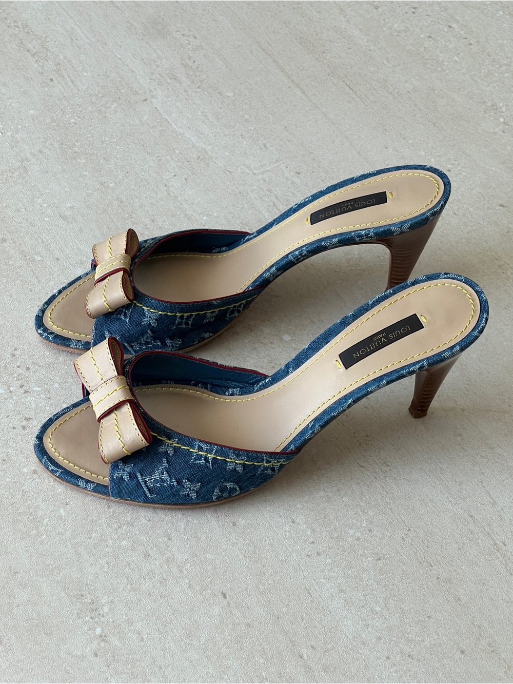 Louis Vuitton Denim Monogram Slide Mules with Beige Bow - Picture 4 of 8